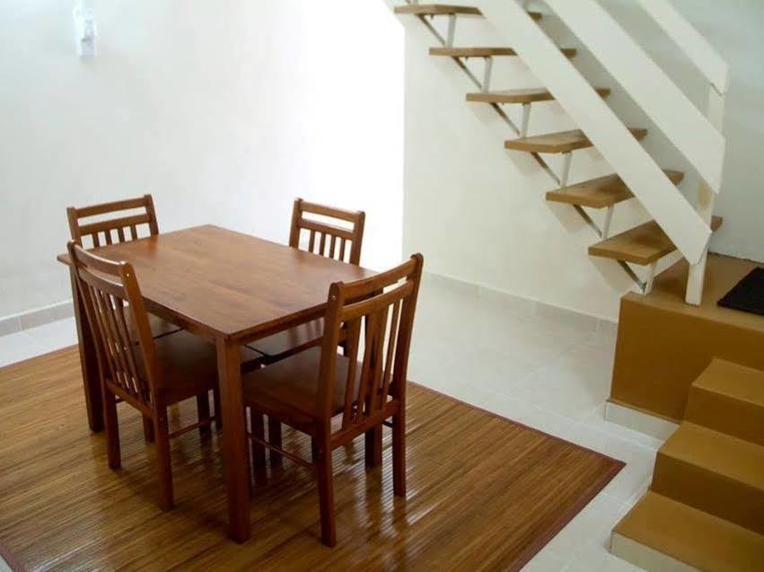 Putra Putri Lodge Kangar Buitenkant foto