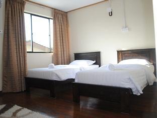 Putra Putri Lodge Kangar Buitenkant foto